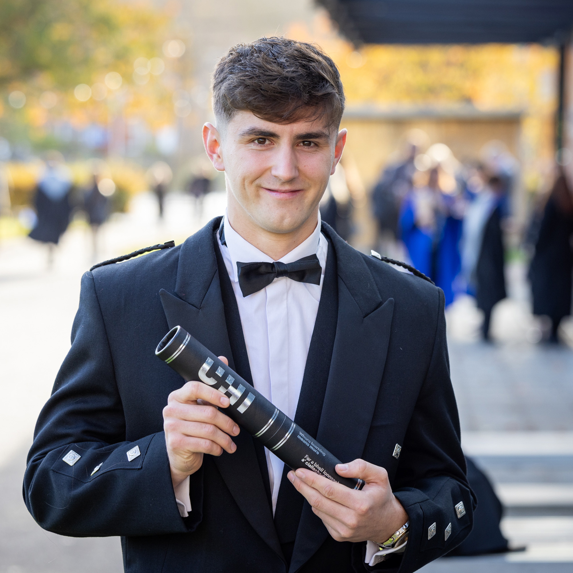 head and shoulder of Thomas Inglis head and shoulder of Thomas Inglis